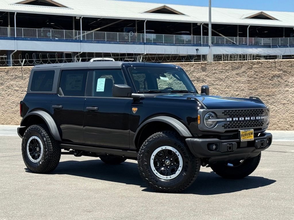 New 2026 Ford Bronco Badlands w/ Sasquatch Package