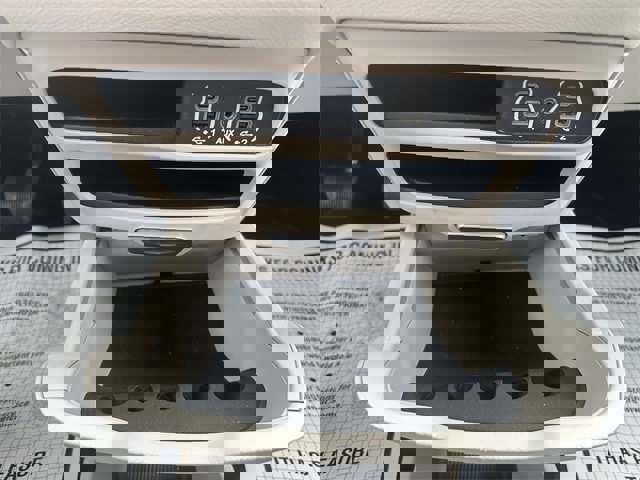 Used 2024 Chrysler Pacifica Touring-L image 19