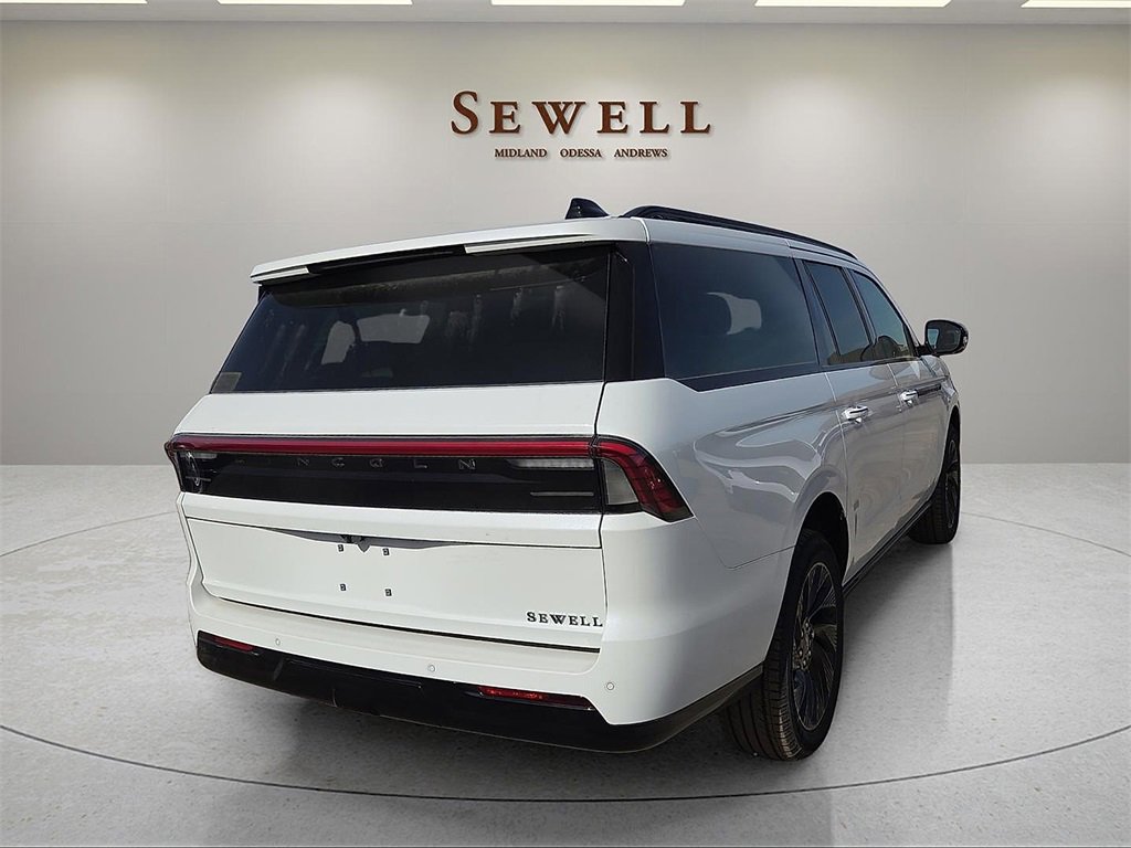 New 2026 Lincoln Navigator L Reserve w/ Jet Appearance Package image 4