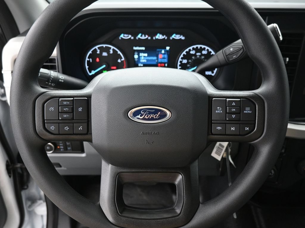New 2026 Ford F350 XL w/ XL Chrome Package RWD image 9