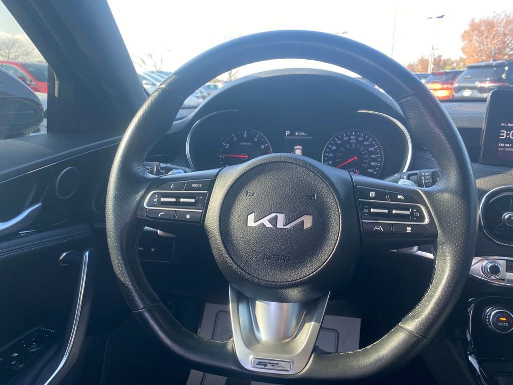Certified 2023 Kia Stinger GT-Line image 10