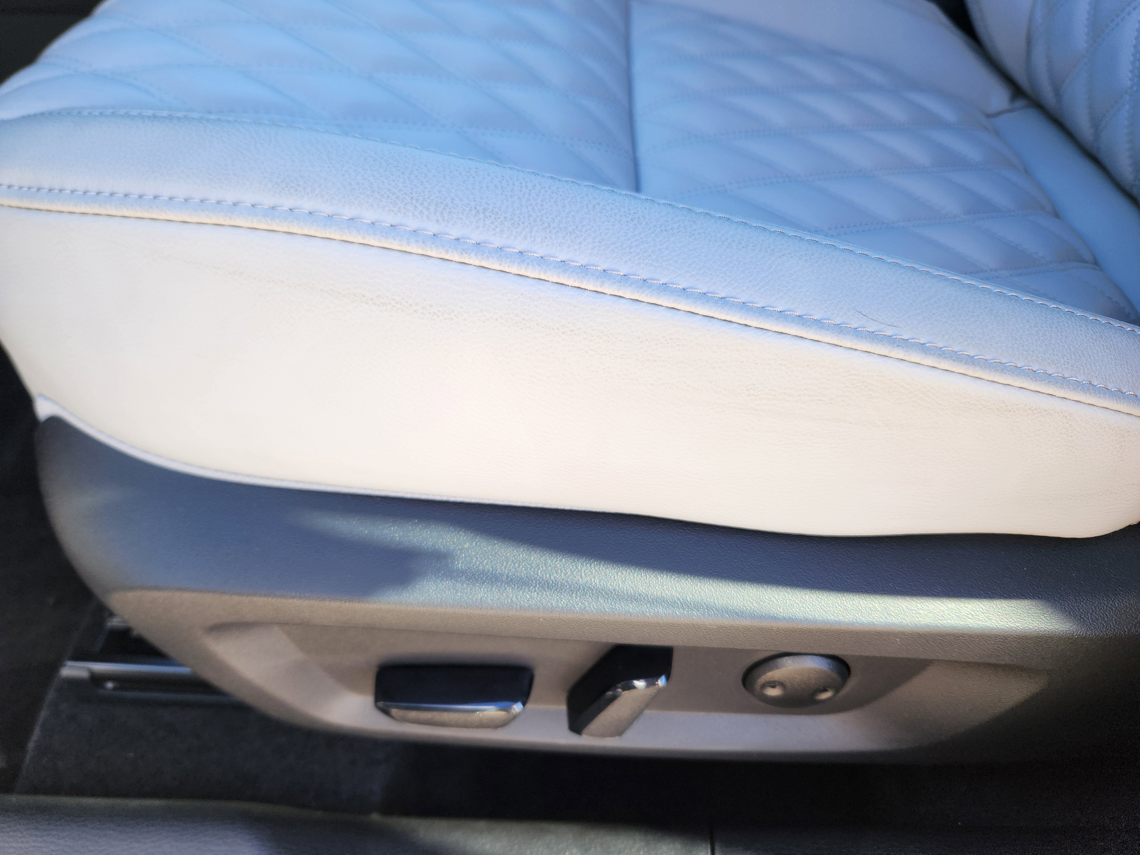 New 2025 Mitsubishi Outlander SEL image 19