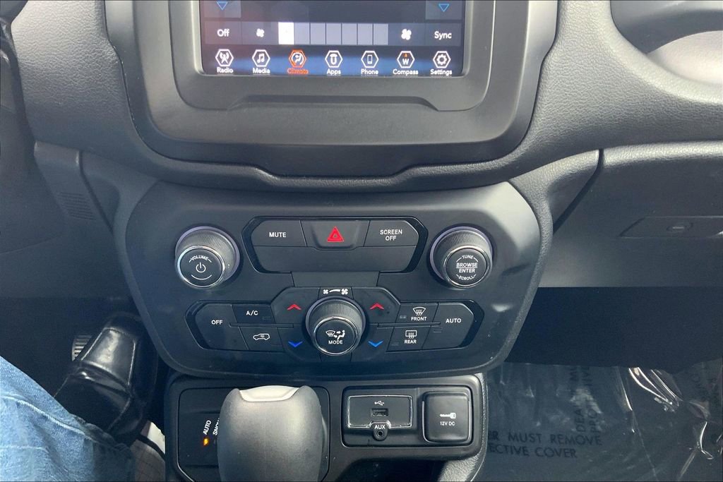 Used 2023 Jeep Renegade Trailhawk image 16