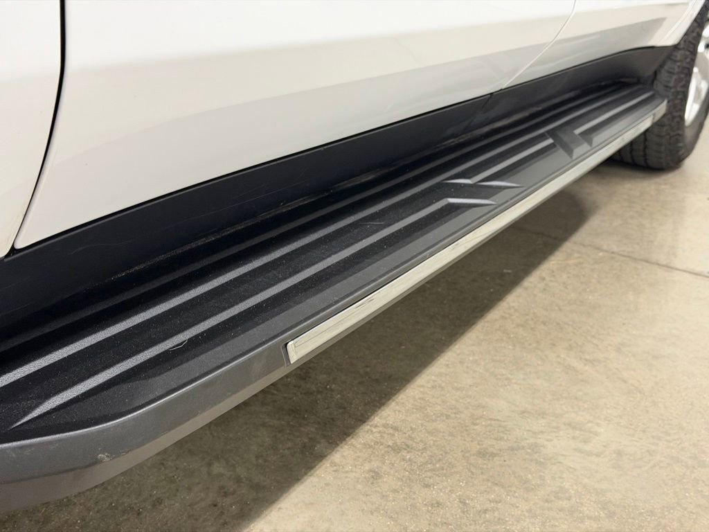 Certified 2023 Chevrolet Suburban LT AWD/4WD image 14