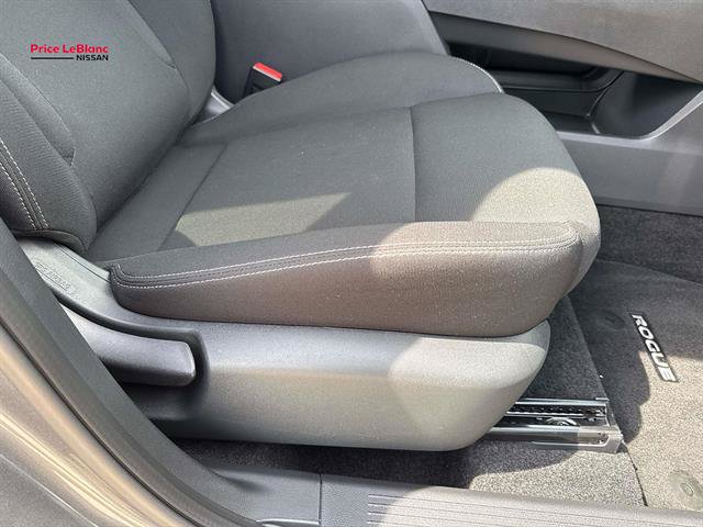 Certified 2026 Nissan Rogue S FWD image 12