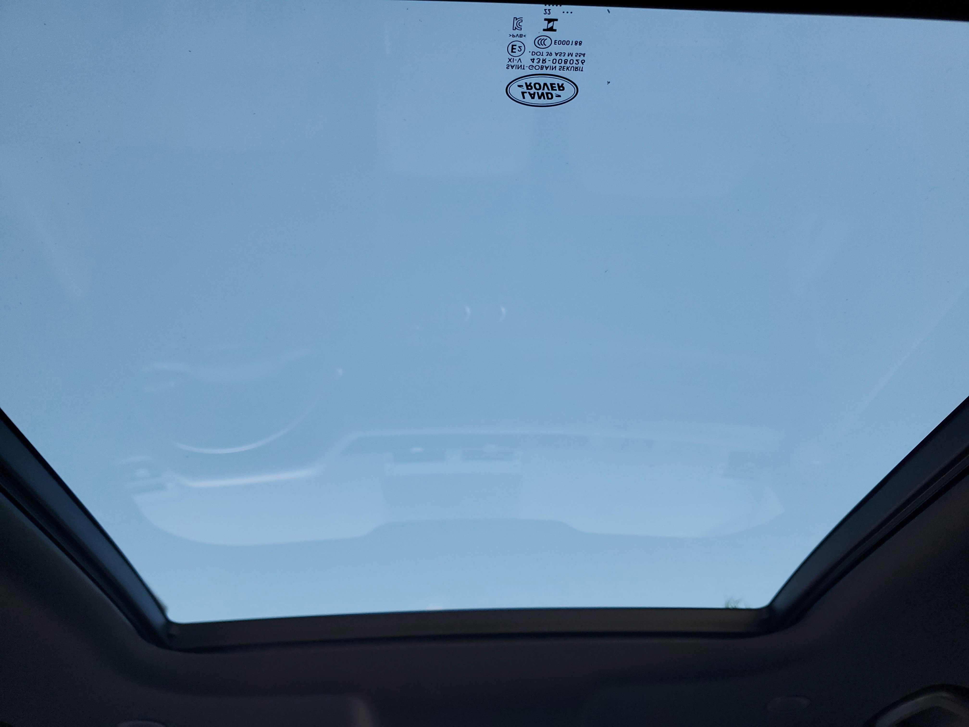 Used 2023 Land Rover Defender 130 X-Dynamic SE image 14