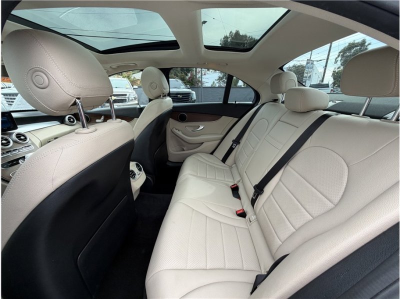 Used 2020 Mercedes-Benz C 300 Sedan image 22