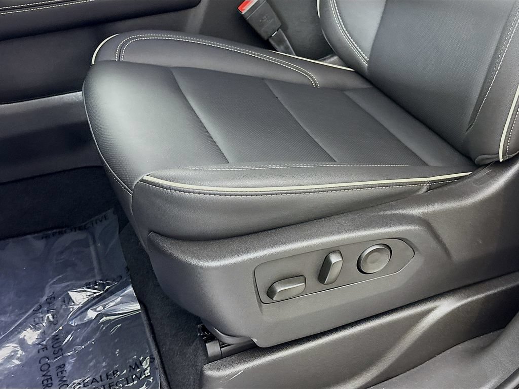 Used 2025 GMC Yukon Elevation AWD/4WD image 21
