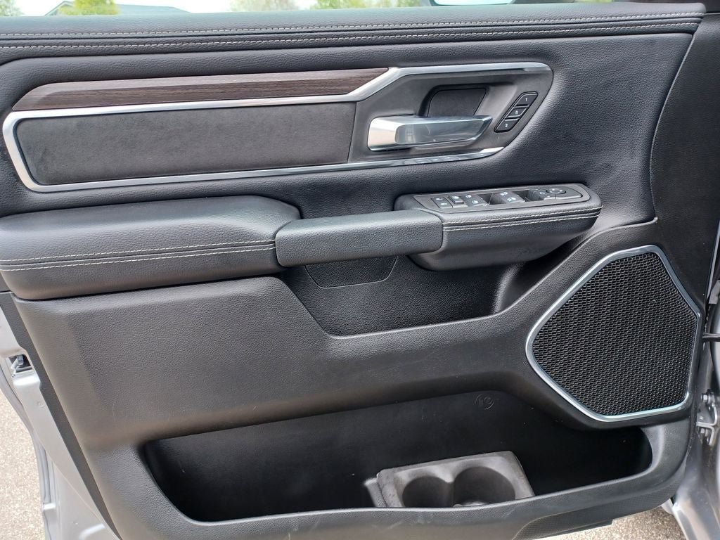 Used 2026 RAM 1500 Laramie AWD/4WD image 12