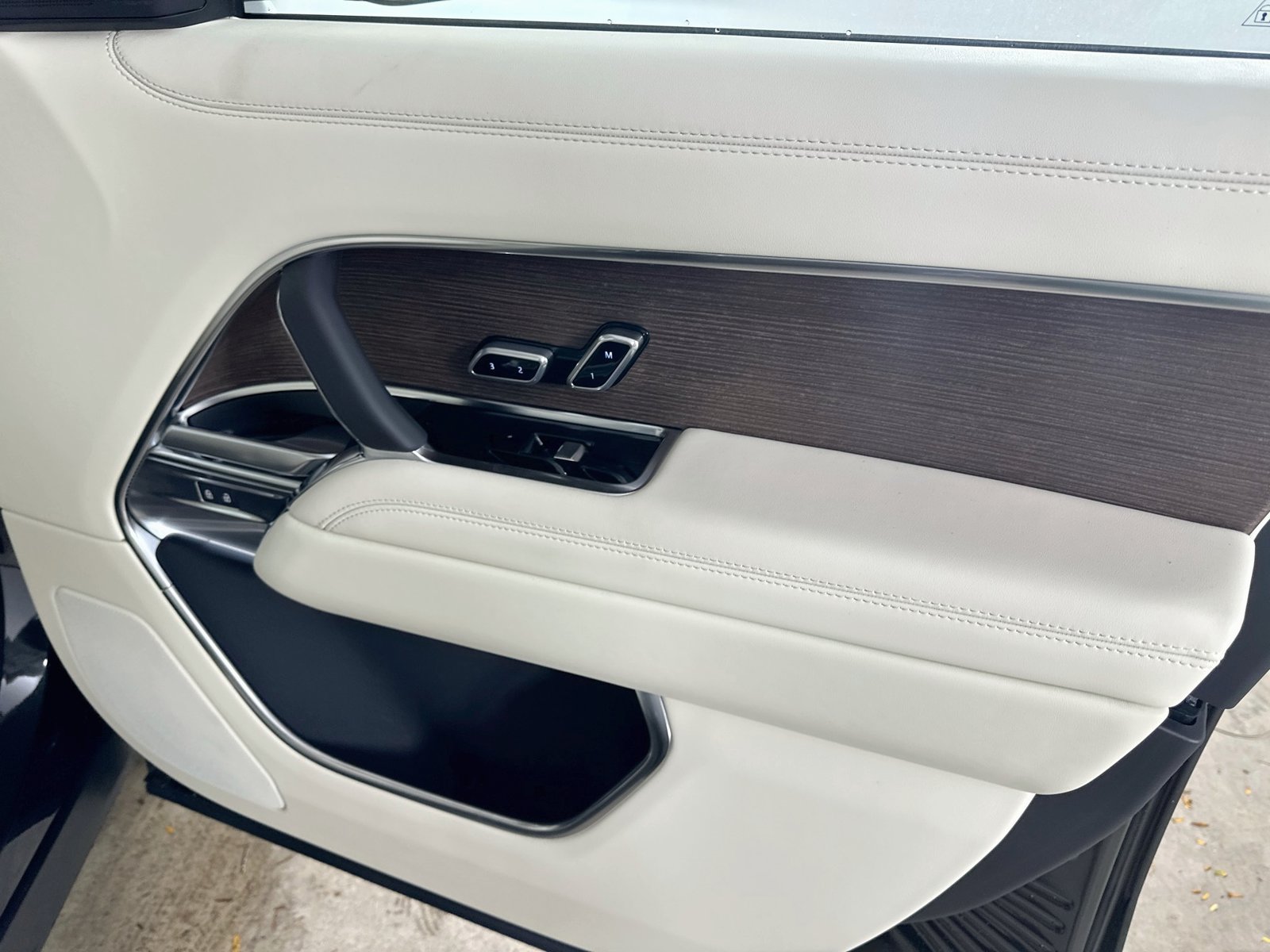 New 2027 Land Rover Range Rover SE AWD/4WD image 42
