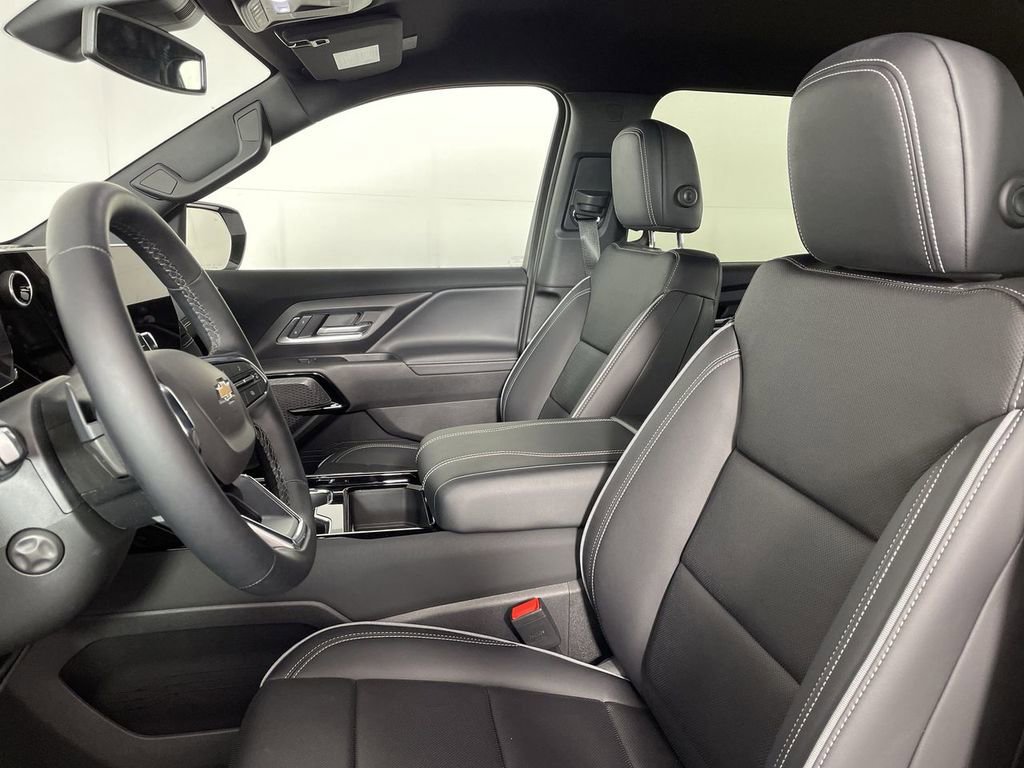 New 2025 Chevrolet Silverado EV LT image 21