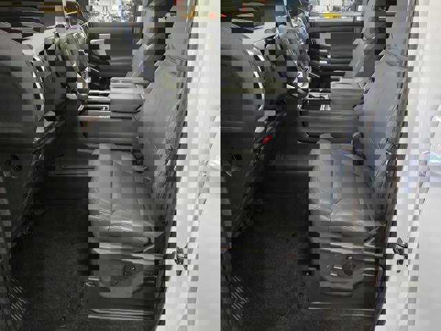 New 2026 Ford Expedition Active image 9