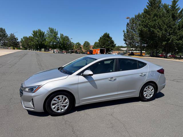 Used 2019 Hyundai Elantra SE FWD image 8