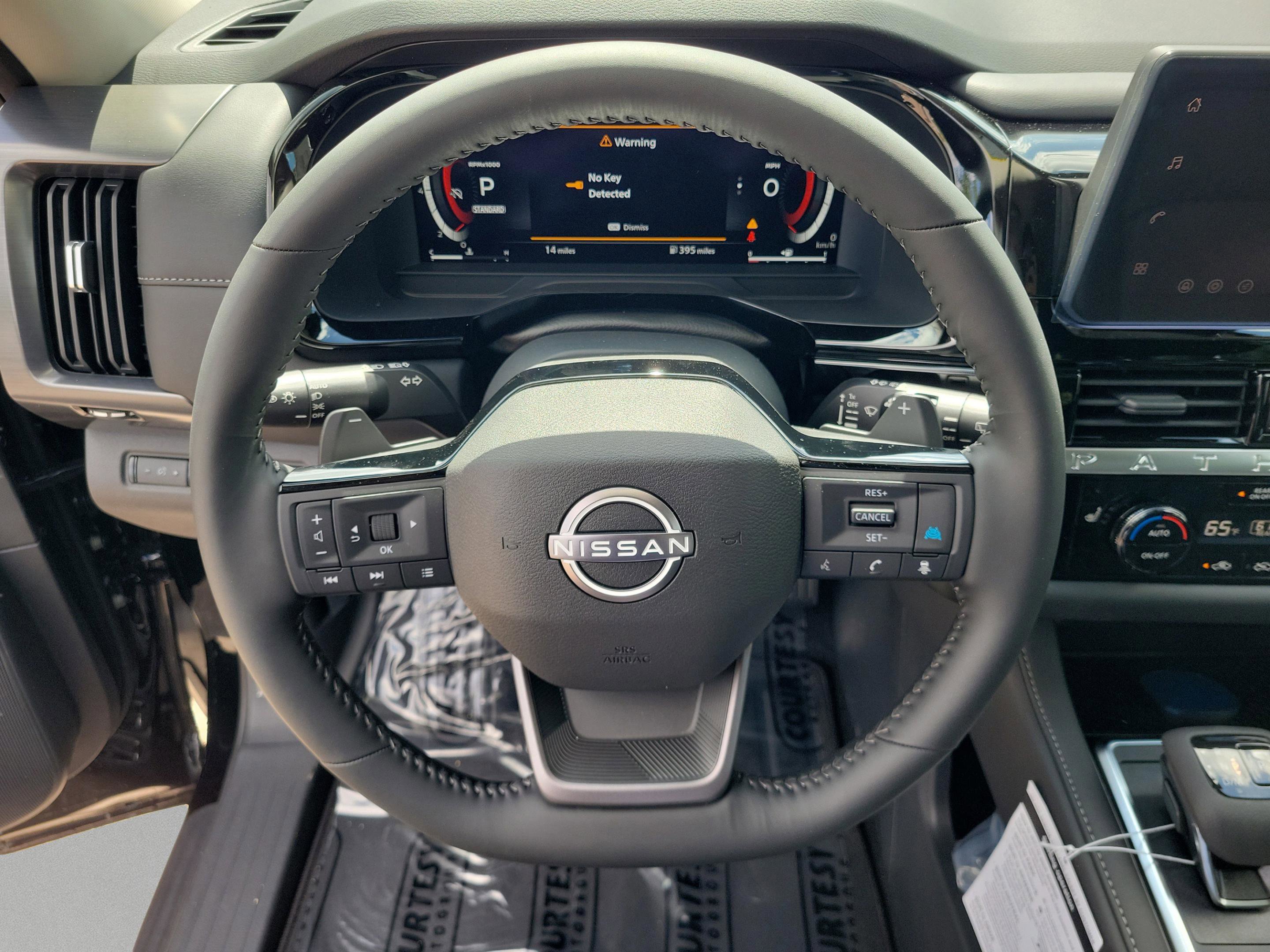 New 2026 Nissan Pathfinder SL image 26