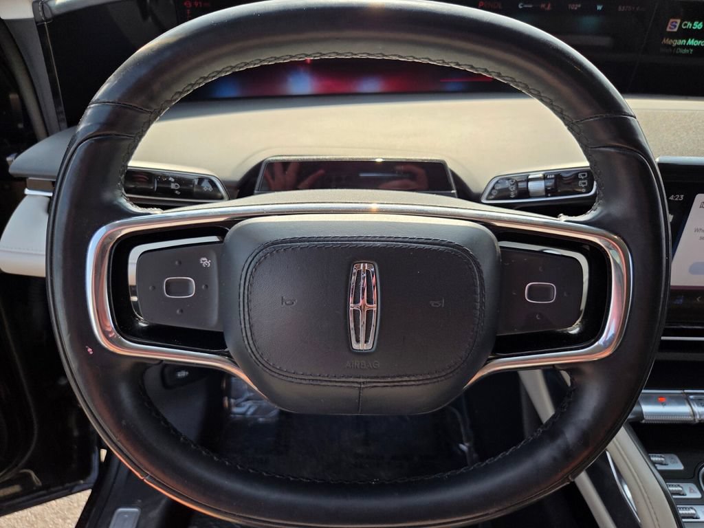 Used 2024 Lincoln Nautilus Reserve AWD/4WD image 28