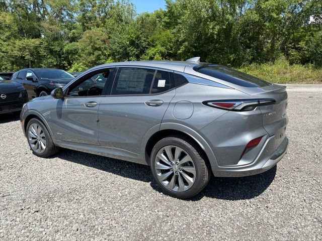 New 2026 Buick Envista Avenir FWD image 3