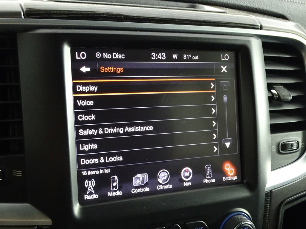 Used 2015 RAM 1500 Laramie Limited image 40