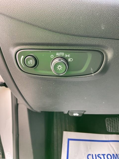 Used 2024 Chevrolet Equinox LT image 25