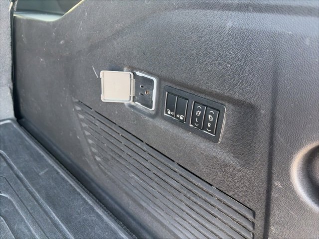 Used 2021 GMC Yukon XL Denali w/ Denali Ultimate Package image 46