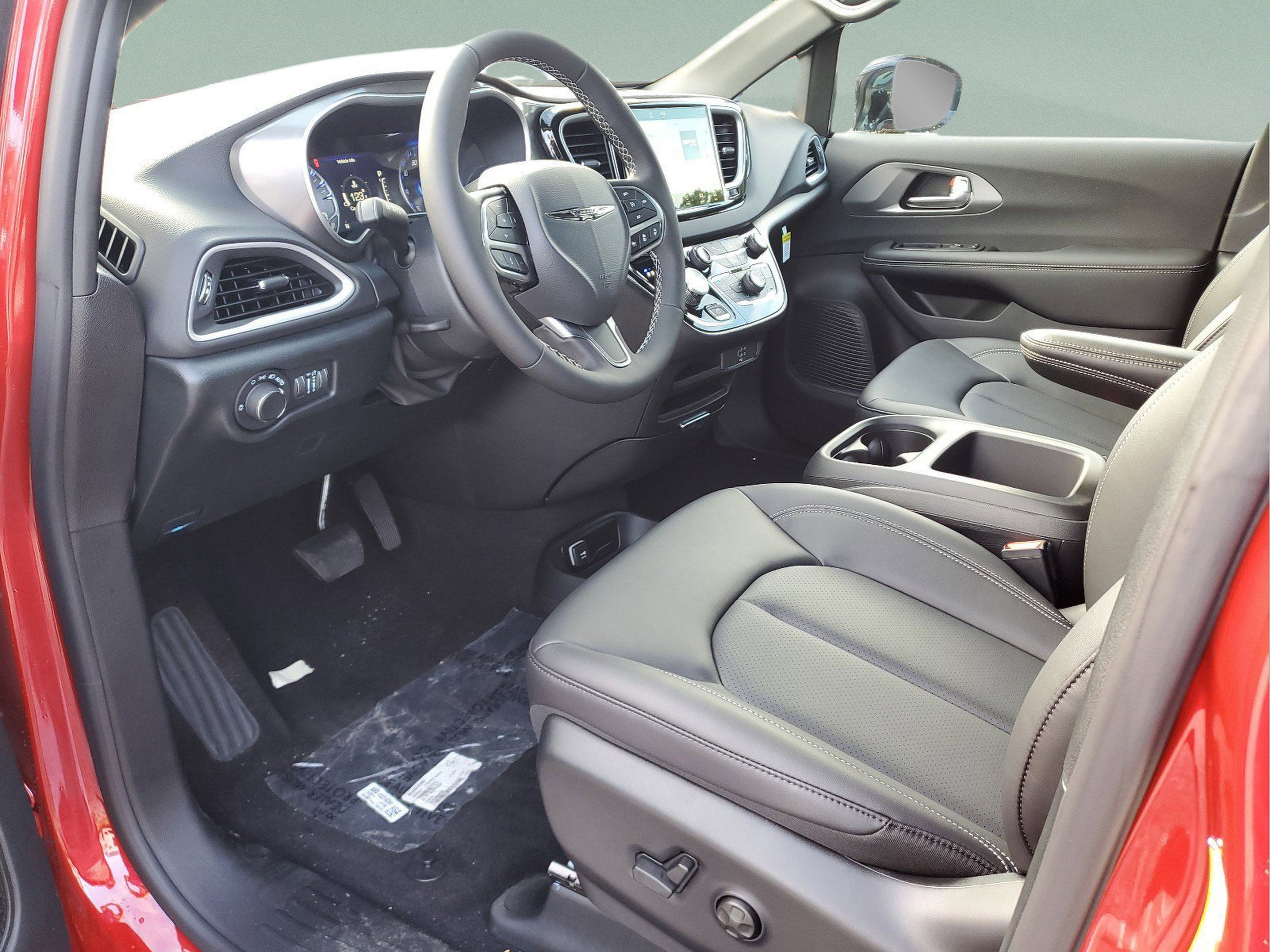 New 2026 Chrysler Voyager LX FWD image 15