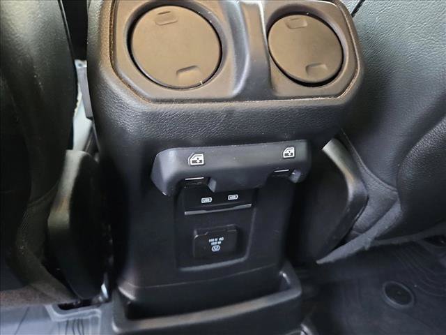 Used 2024 Jeep Wrangler Unlimited Sahara w/ Safety Group AWD/4WD image 16