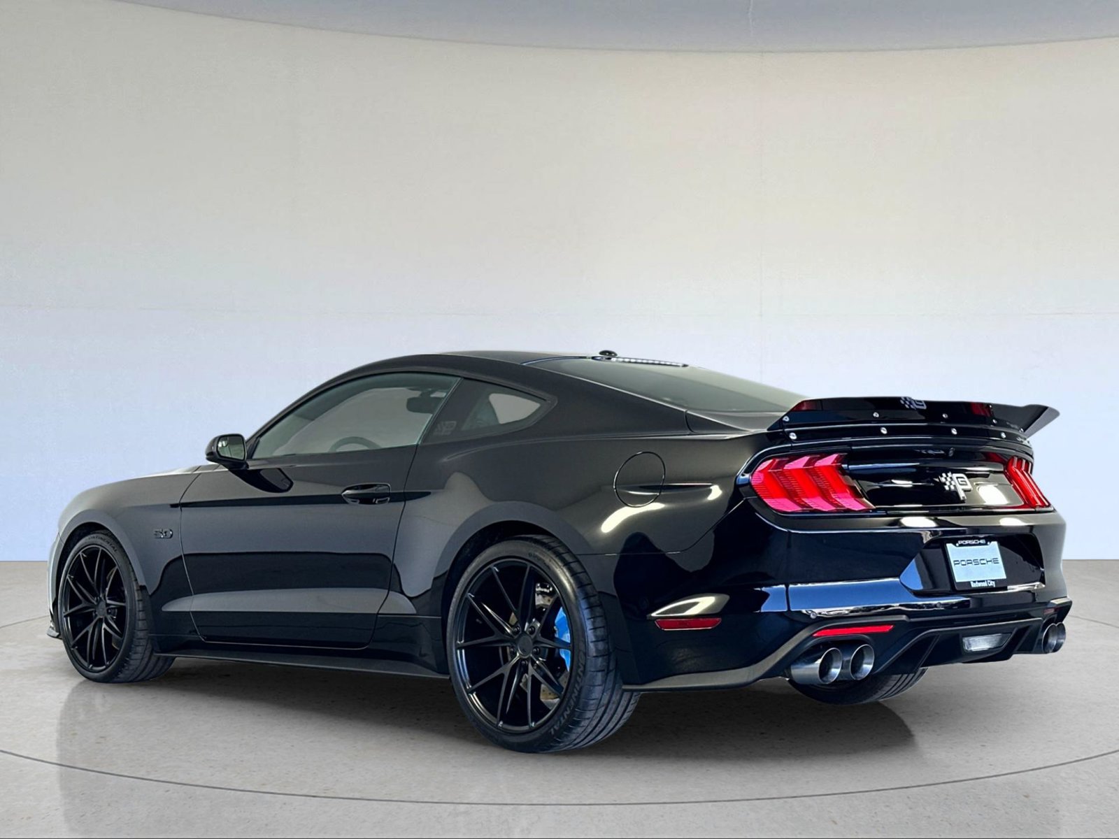 Used 2018 Ford Mustang GT w/ GT Performance Package RWD image 3
