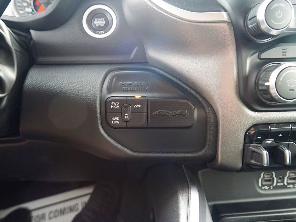 Used 2019 RAM 3500 Big Horn image 25