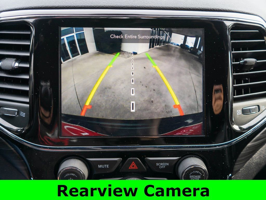 Used 2020 Jeep Grand Cherokee Laredo w/ Quick Order Package 2BN North image 23