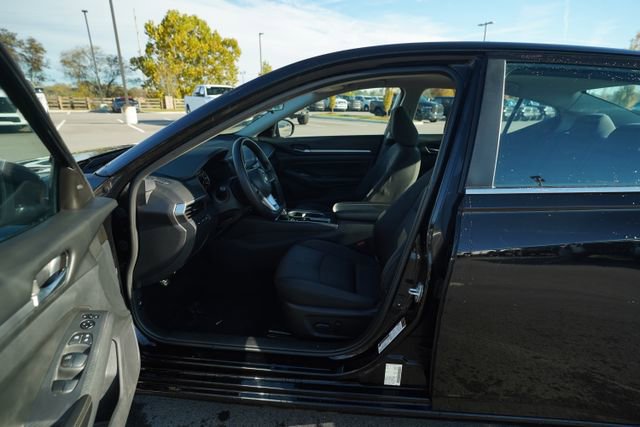 Used 2022 Nissan Altima 2.5 SV image 12