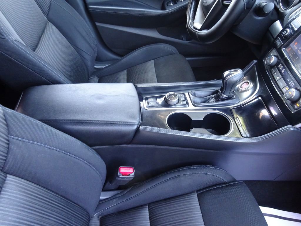 Used 2017 Nissan Maxima 3.5 S FWD image 17
