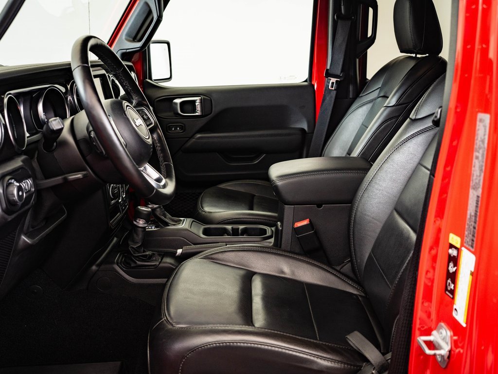 Used 2020 Jeep Wrangler Unlimited Sahara image 21