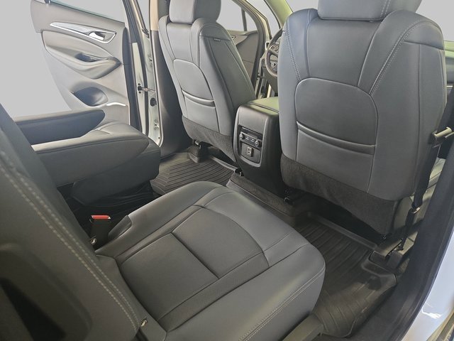 Used 2021 Buick Enclave Essence image 12