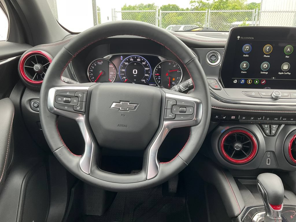 Used 2025 Chevrolet Blazer RS w/ Enhanced Convenience Package AWD/4WD image 4