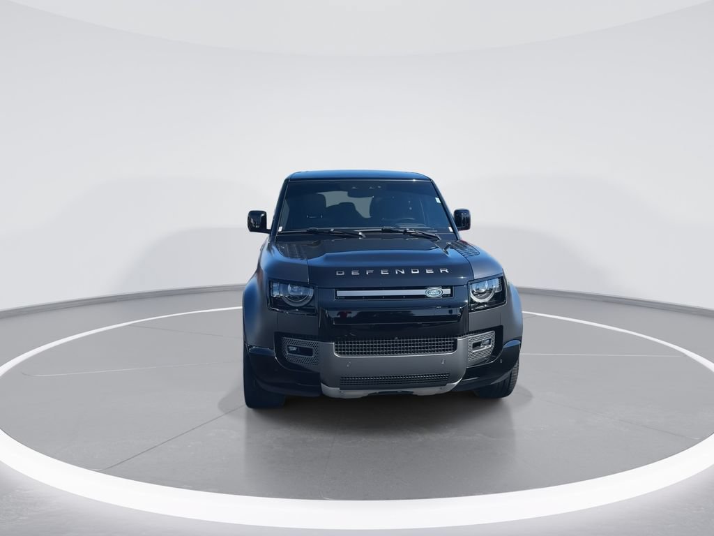 Used 2023 Land Rover Defender 110 AWD/4WD image 3
