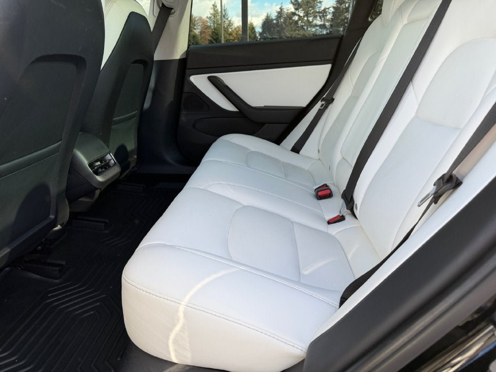 Used 2021 Tesla Model 3 Long Range AWD/4WD image 30