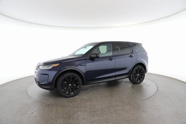 Used 2023 Land Rover Discovery Sport SE image 4