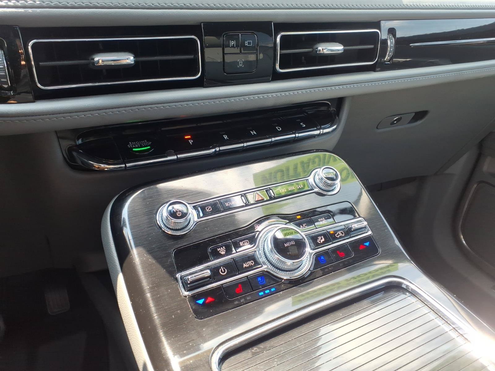 Certified 2022 Lincoln Nautilus Reserve AWD/4WD image 26