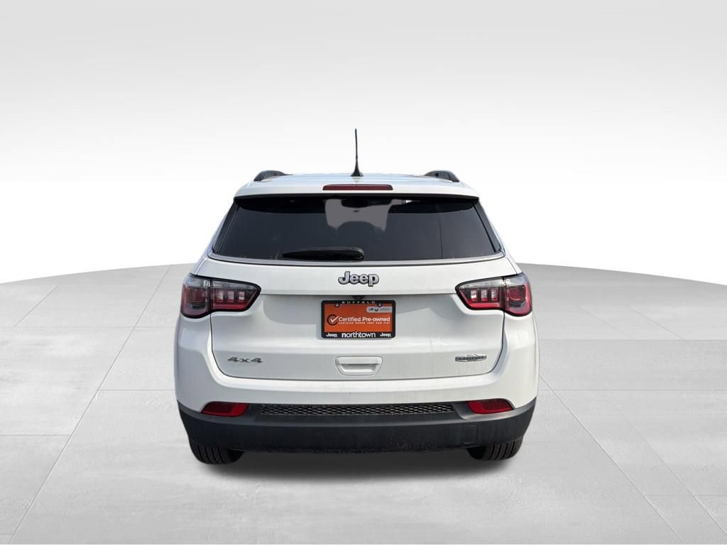 Used 2022 Jeep Compass Latitude image 7