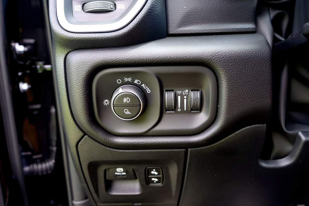 New 2026 RAM 1500 Lone Star AWD/4WD image 18