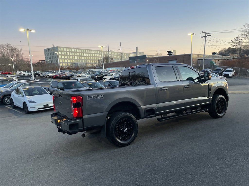 Used 2023 Ford F250 Lariat w/ Black Appearance Package image 8