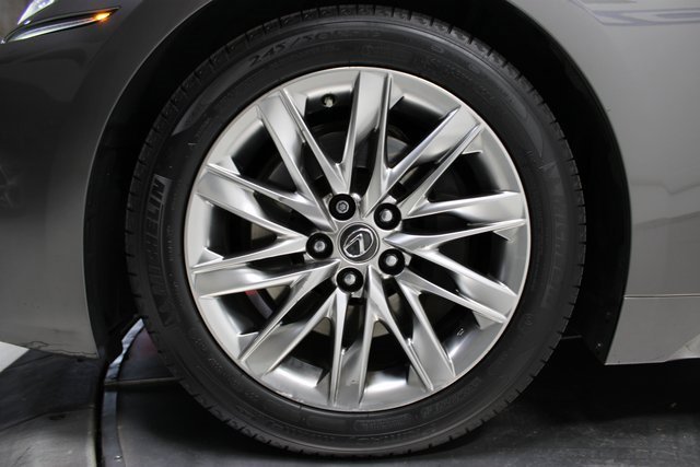 Used 2018 Lexus LS 500 image 30