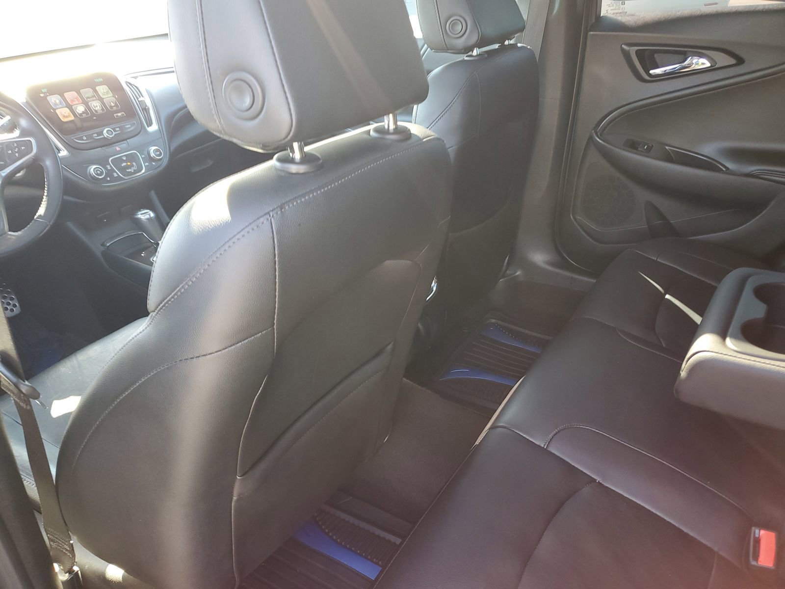 Used 2017 Chevrolet Malibu LT w/ Leather Package FWD image 14