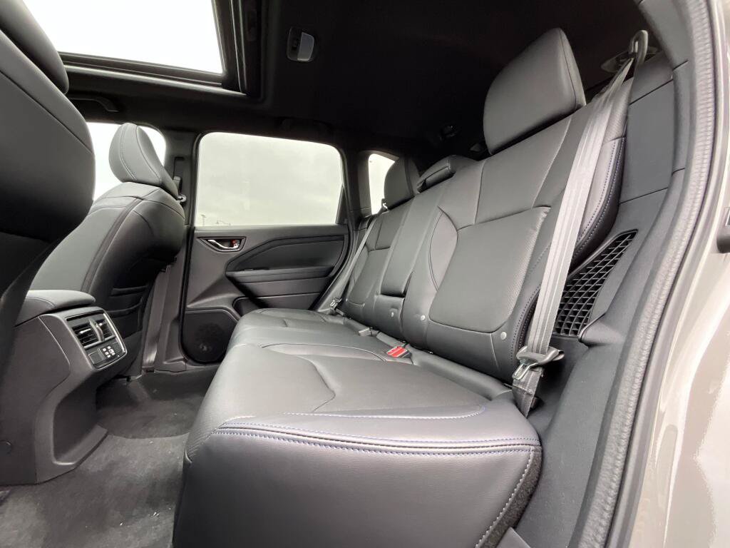 New 2026 Subaru Forester Touring AWD/4WD image 13
