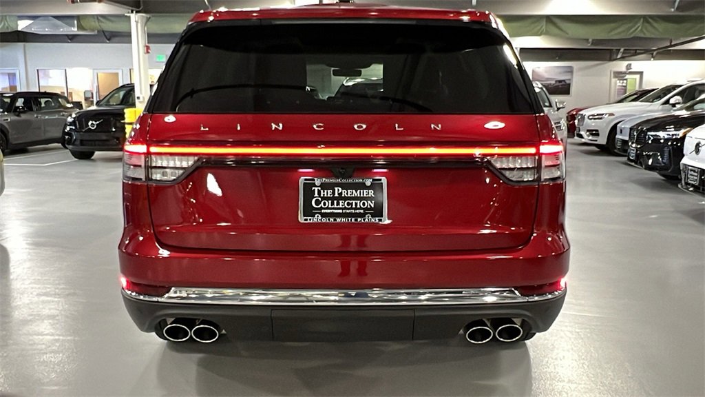 Used 2025 Lincoln Aviator Reserve w/ Illumination Package image 3