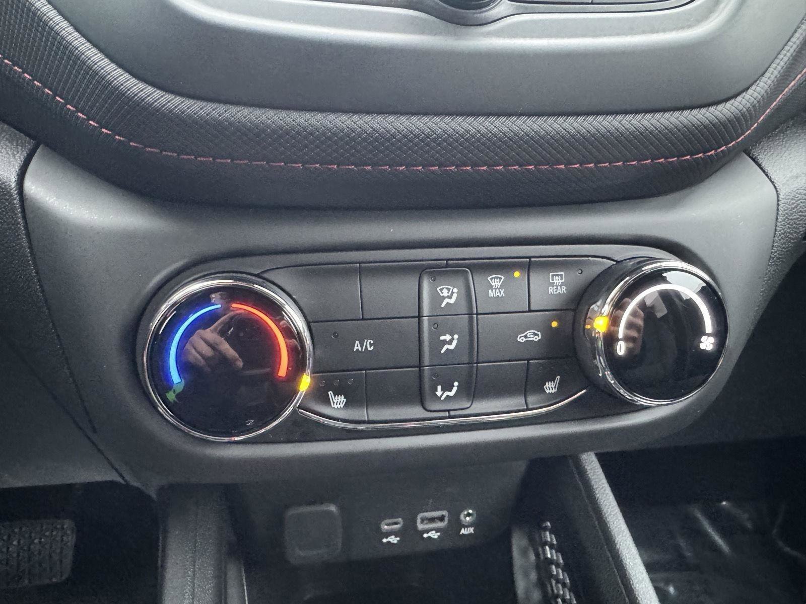 Used 2023 Chevrolet TrailBlazer RS image 16