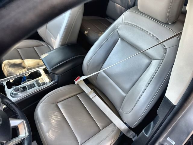 Used 2021 Ford Explorer XLT w/ Equipment Group 202A image 20