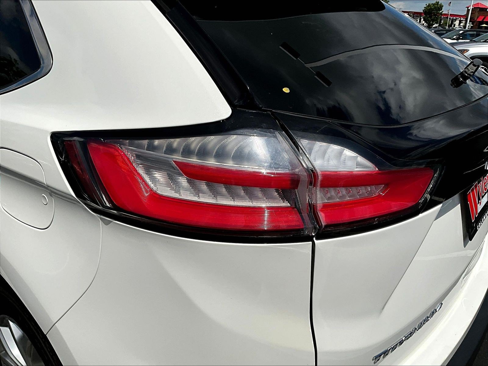 Used 2021 Ford Edge Titanium AWD/4WD image 23