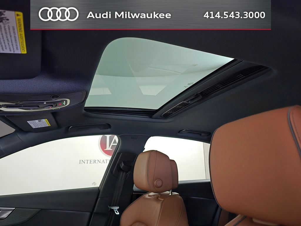 Used 2023 Audi A4 2.0T Premium Plus w/ Premium Plus Package AWD/4WD image 18