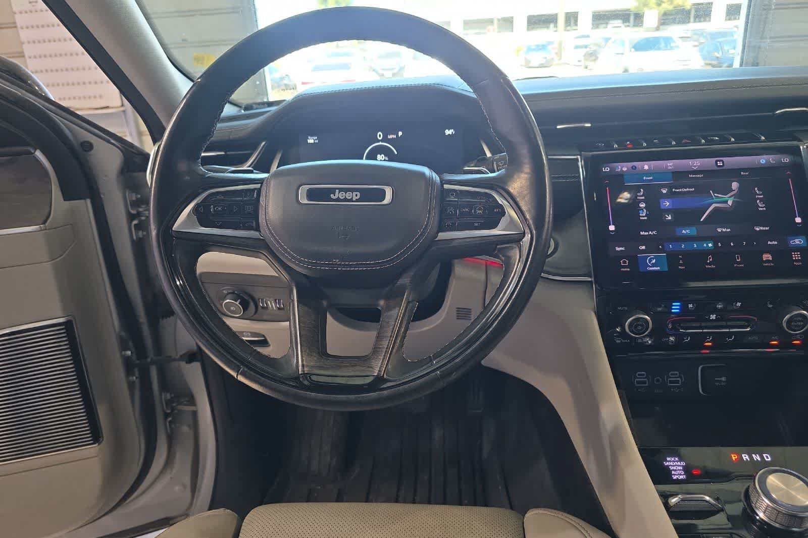 Used 2021 Jeep Grand Cherokee L Overland w/ Advanced Protech Group III AWD/4WD image 16