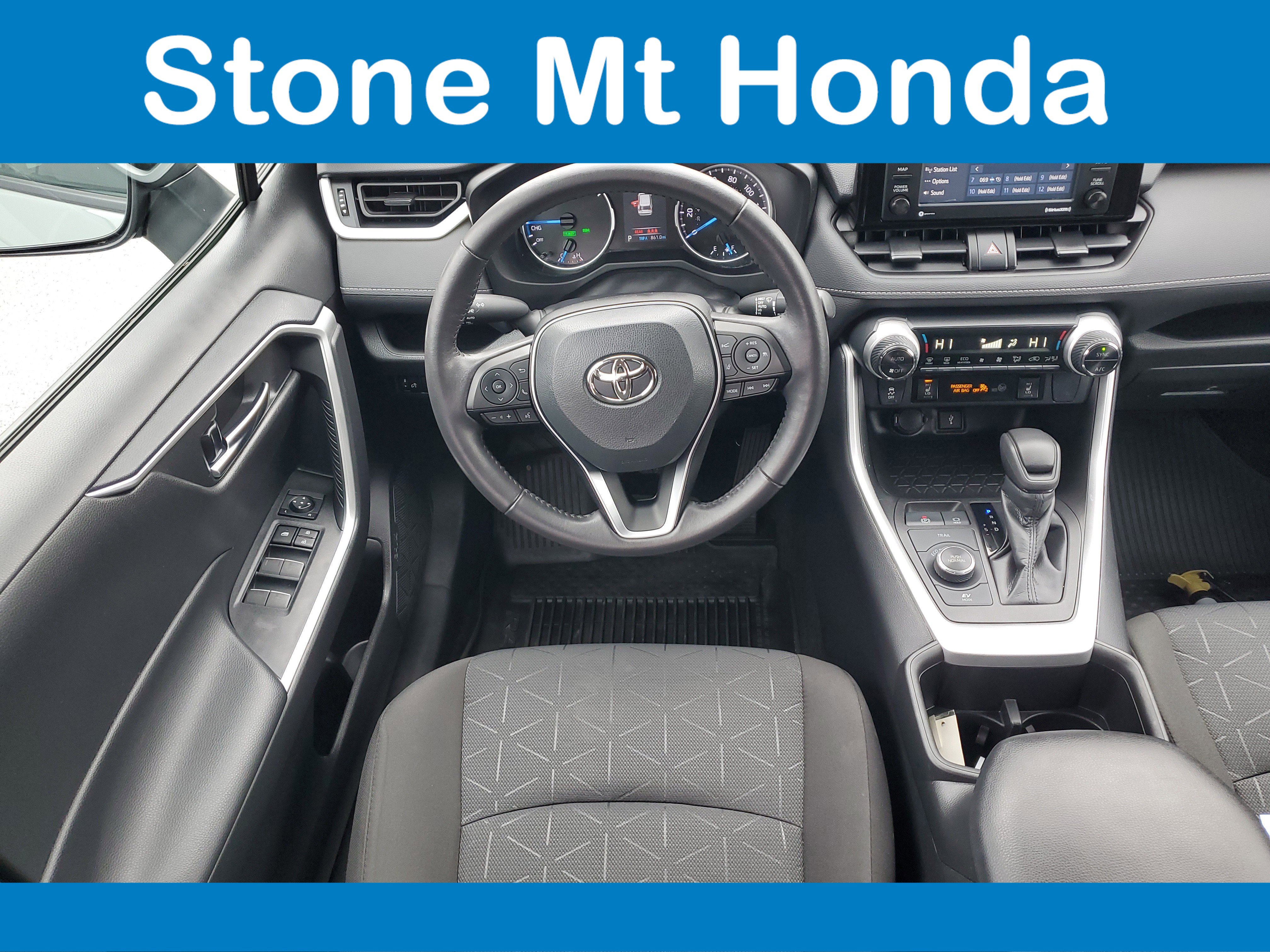 Used 2022 Toyota RAV4 XLE image 16